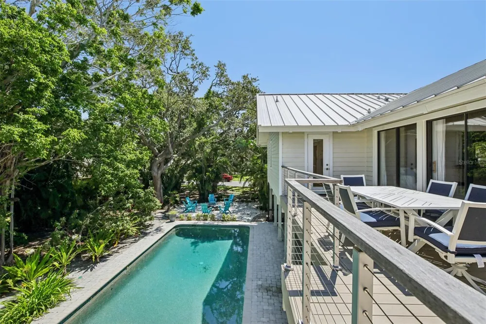 3390 BAYOU SOUND Longboat Key, FL 34228