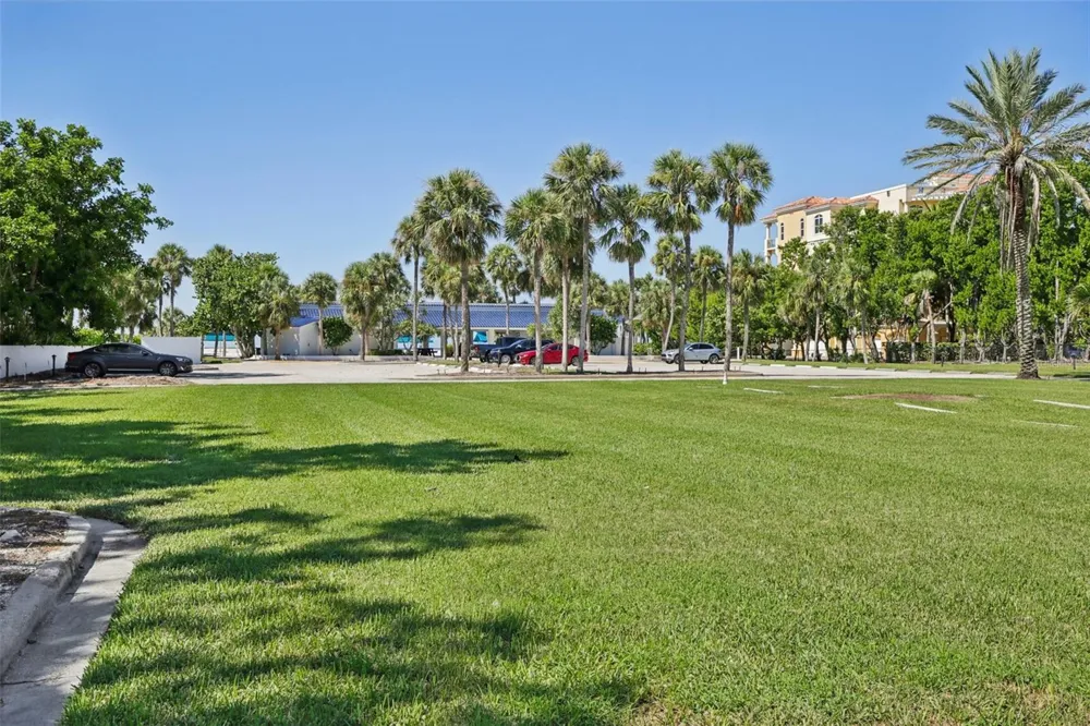 3390 BAYOU SOUND Longboat Key, FL 34228