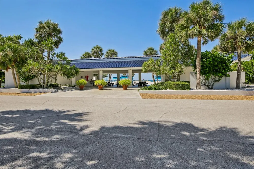 3390 BAYOU SOUND Longboat Key, FL 34228