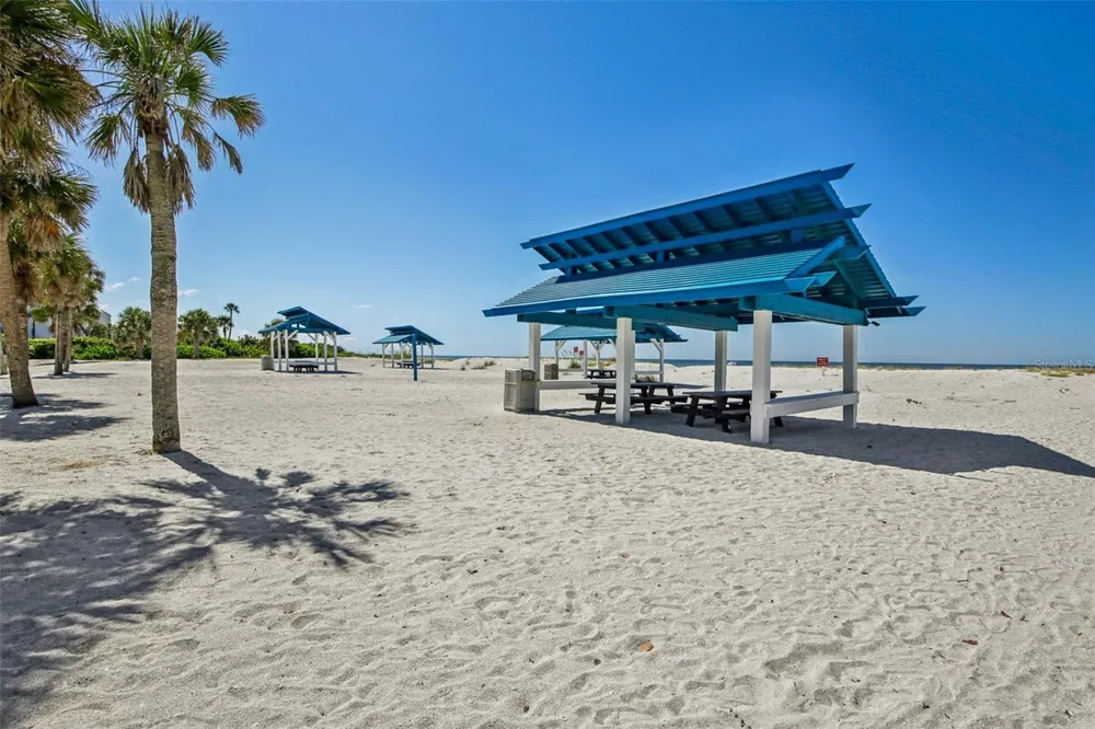 3390 BAYOU SOUND Longboat Key, FL 34228
