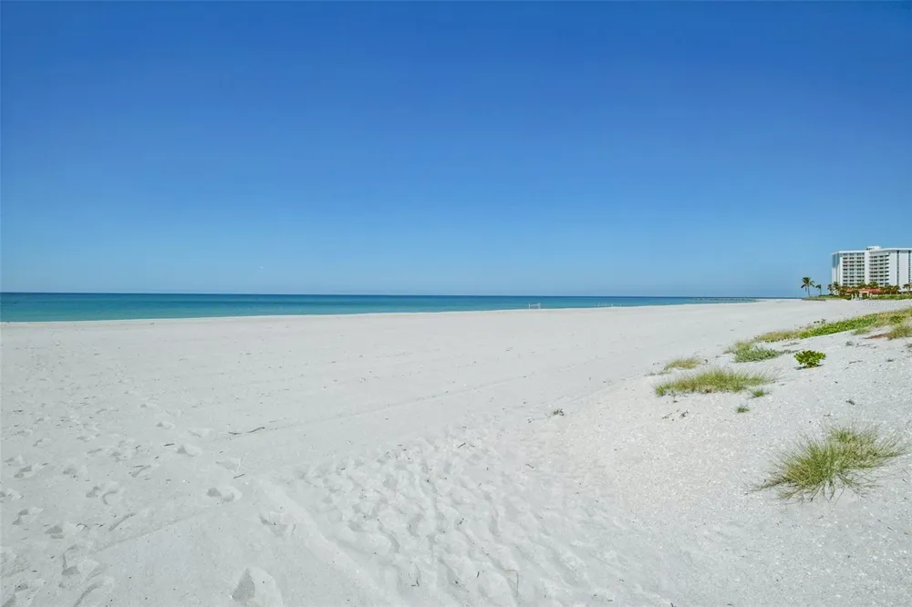 3390 BAYOU SOUND Longboat Key, FL 34228