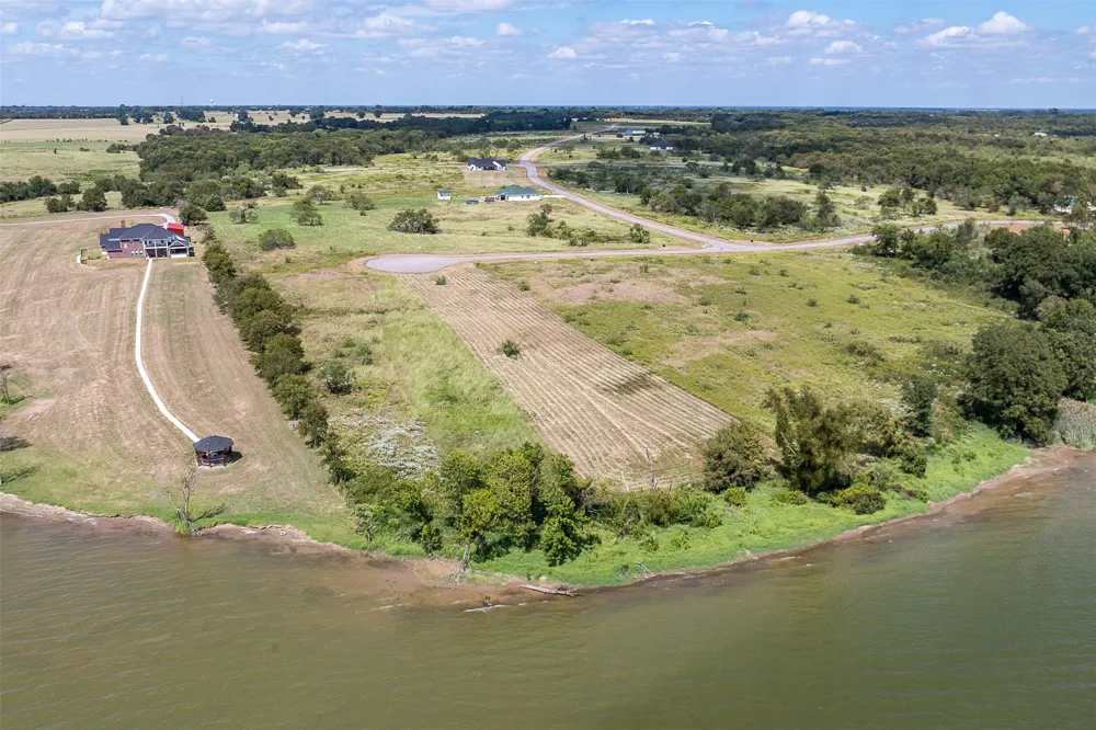 49 Stillwater Shores Road Eureka, TX 75109