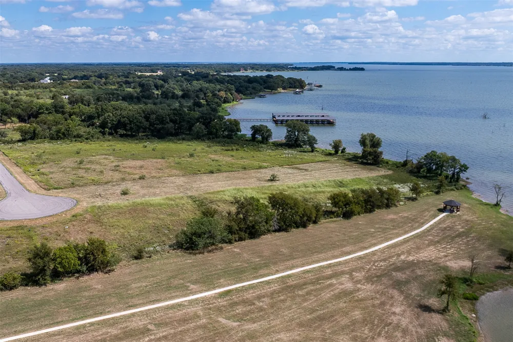 49 Stillwater Shores Road Eureka, TX 75109
