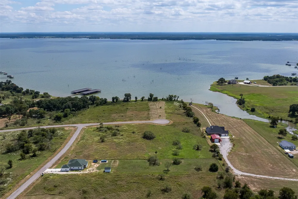 49 Stillwater Shores Road Eureka, TX 75109