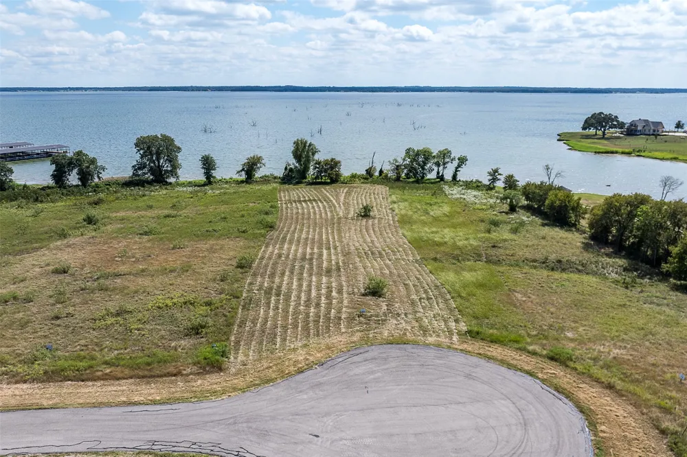 49 Stillwater Shores Road Eureka, TX 75109