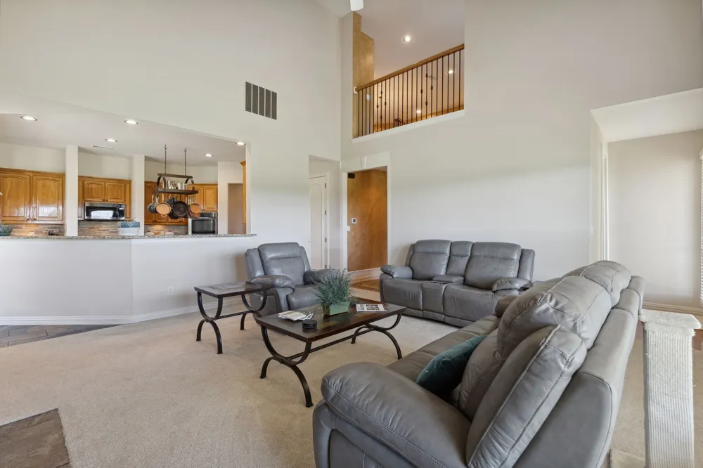 626 Scoggins Road Tioga, TX 76271