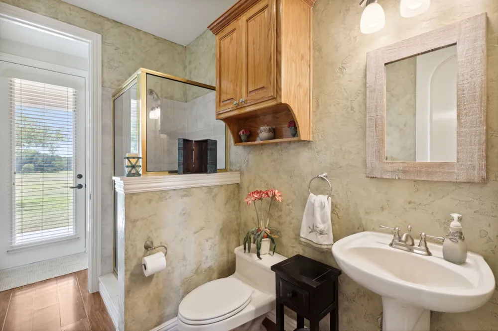 626 Scoggins Road Tioga, TX 76271
