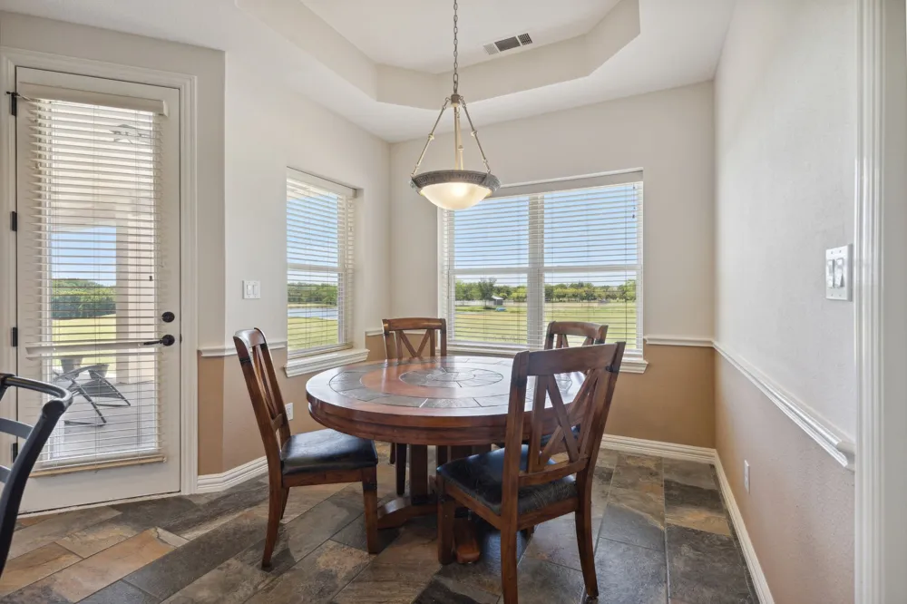 626 Scoggins Road Tioga, TX 76271