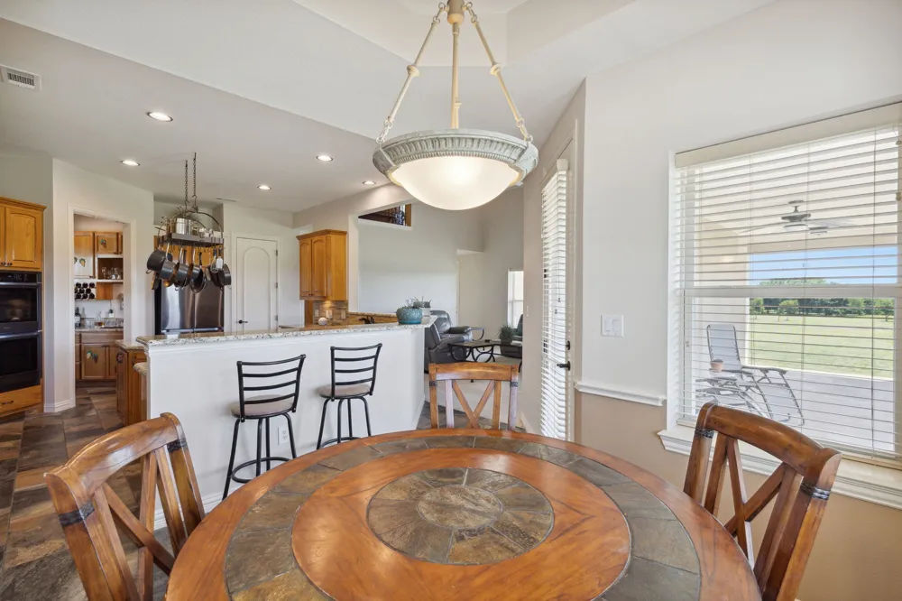 626 Scoggins Road Tioga, TX 76271