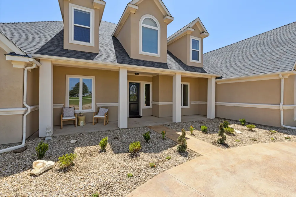 626 Scoggins Road Tioga, TX 76271