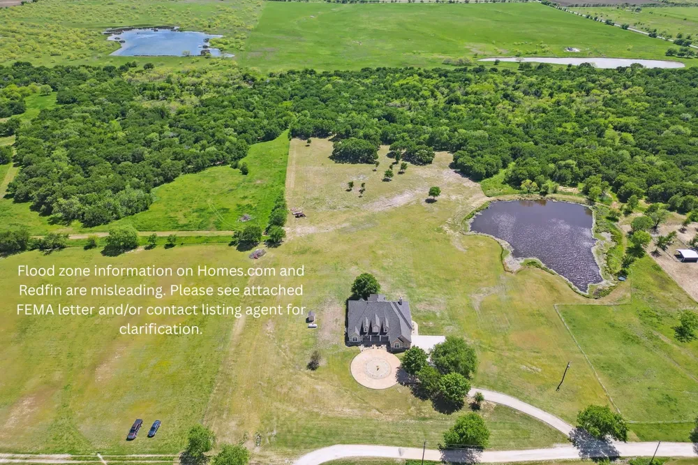 626 Scoggins Road Tioga, TX 76271
