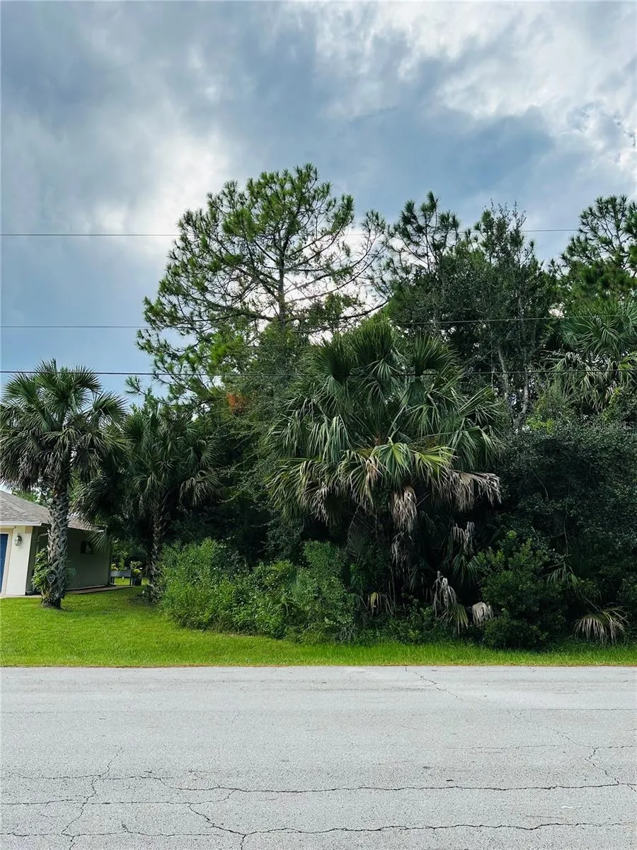 3 SEATTLE TRAIL Palm Coast, FL 32164