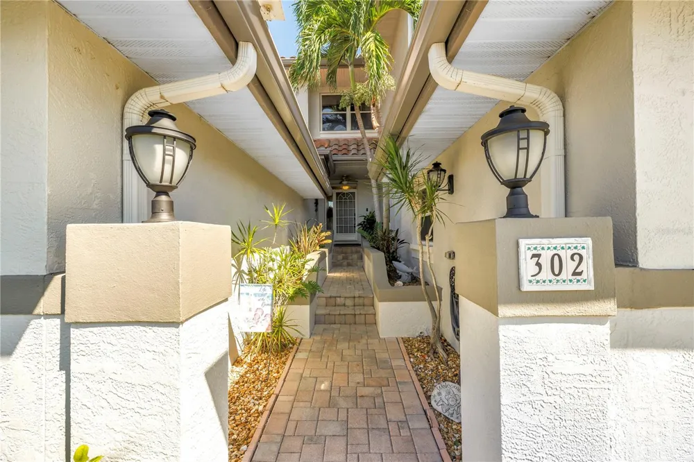 903 PINELLAS BAYWAY S #302 Tierra Verde, FL 33715