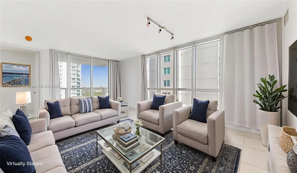 1871 NW S River Dr #1205 Miami, FL 33125