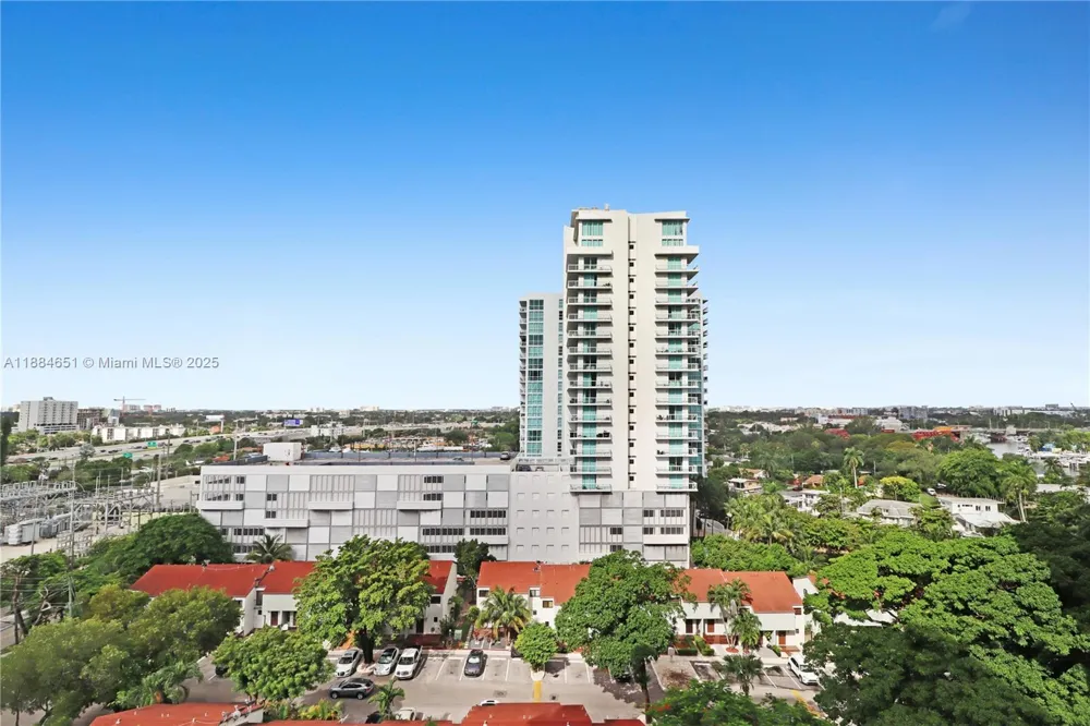 1871 NW S River Dr #1205 Miami, FL 33125