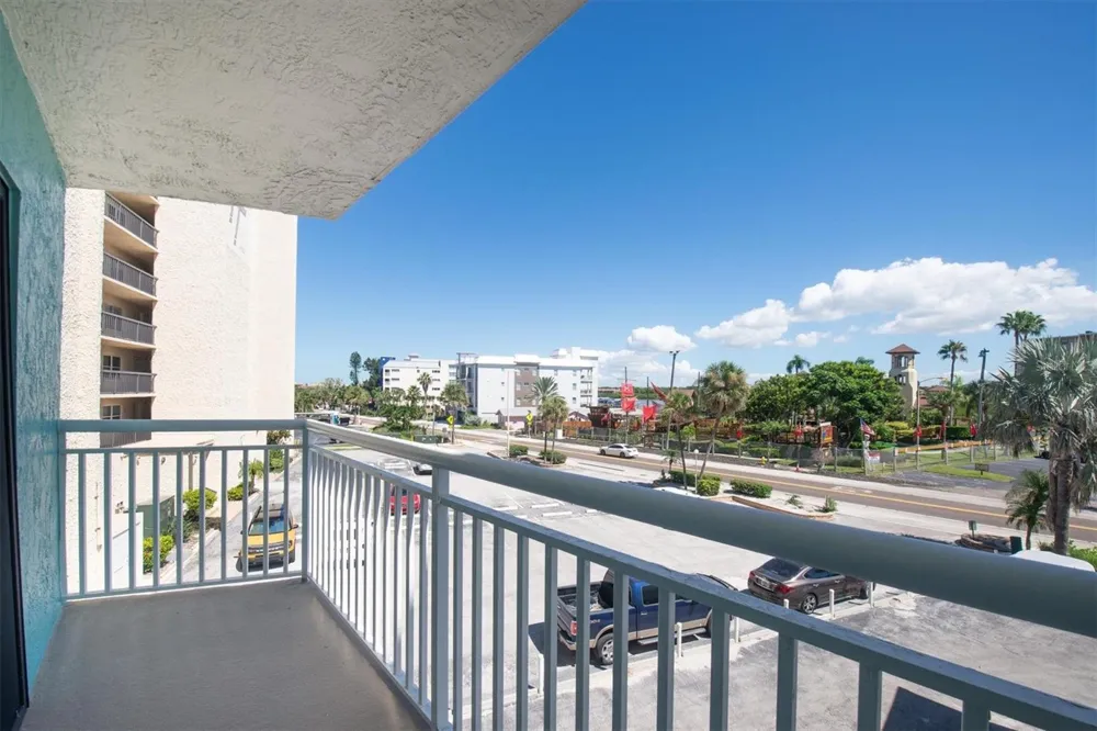 19440 GULF BOULEVARD #209 Indian Shores, FL 33785