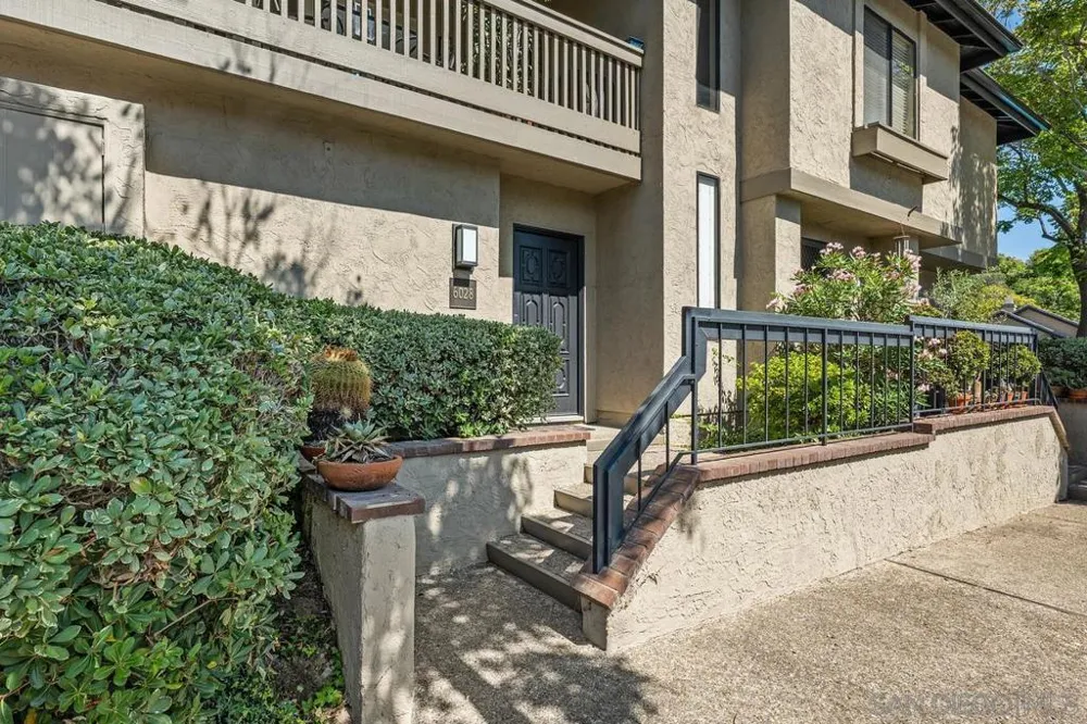 6028 Gaines St San Diego, CA 92110