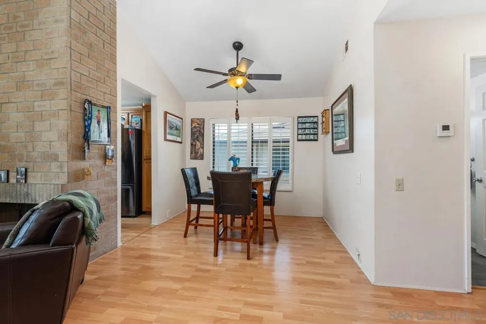 6028 Gaines St San Diego, CA 92110