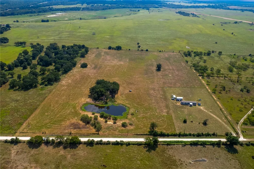 11733 Winstead Lane Calvert, TX 77837