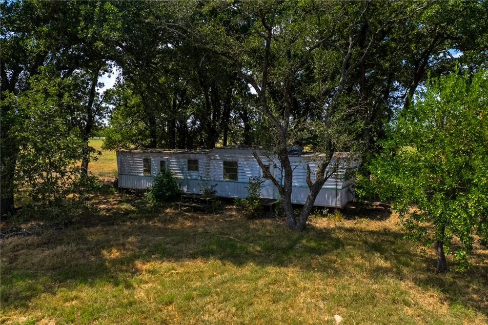 11733 Winstead Lane Calvert, TX 77837