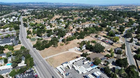 3755 El Camino Real