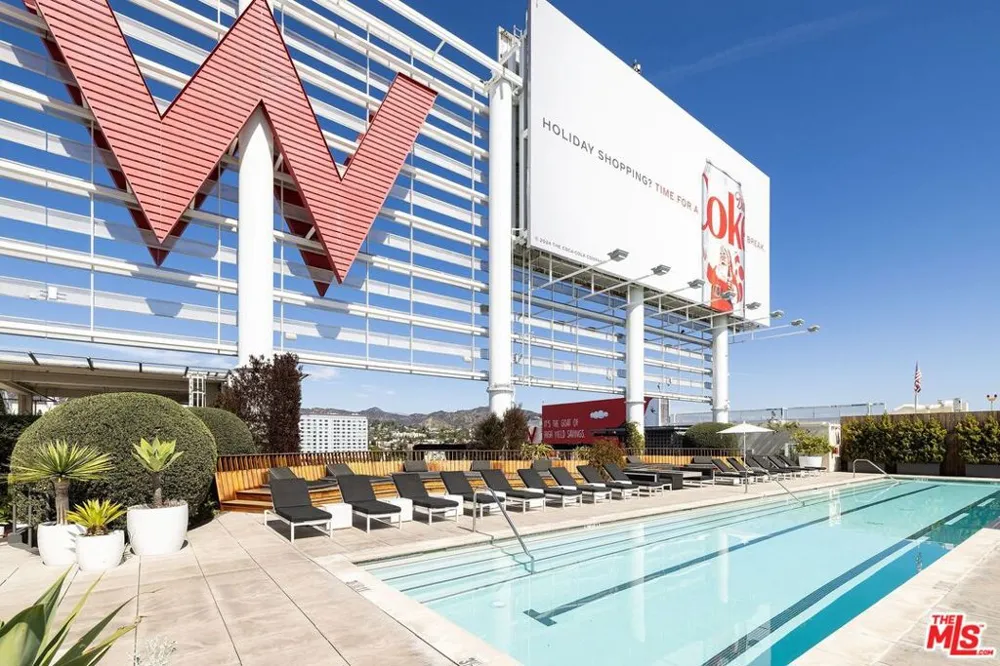 6250 Hollywood Boulevard #6K Los Angeles, CA 90028