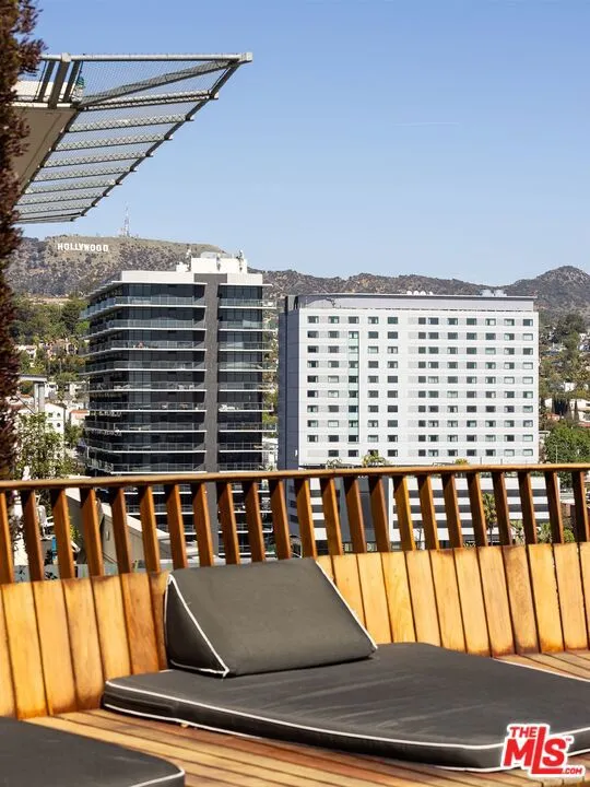 6250 Hollywood Boulevard #6K Los Angeles, CA 90028