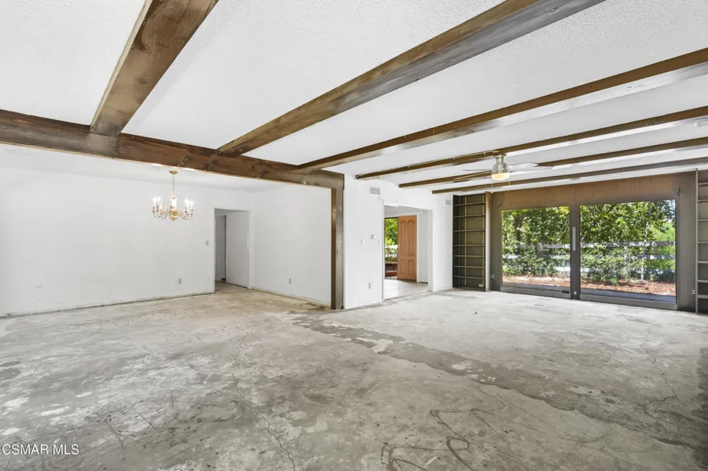 24910 John Fremont Road Hidden Hills, CA 91302