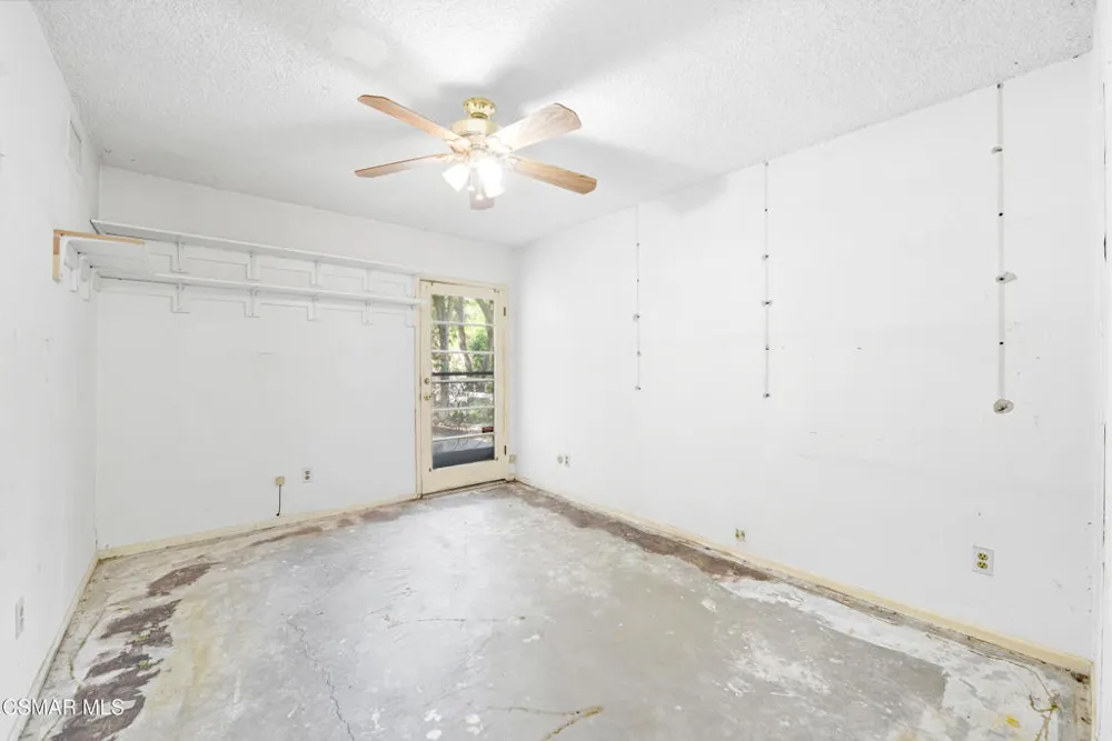 24910 John Fremont Road Hidden Hills, CA 91302