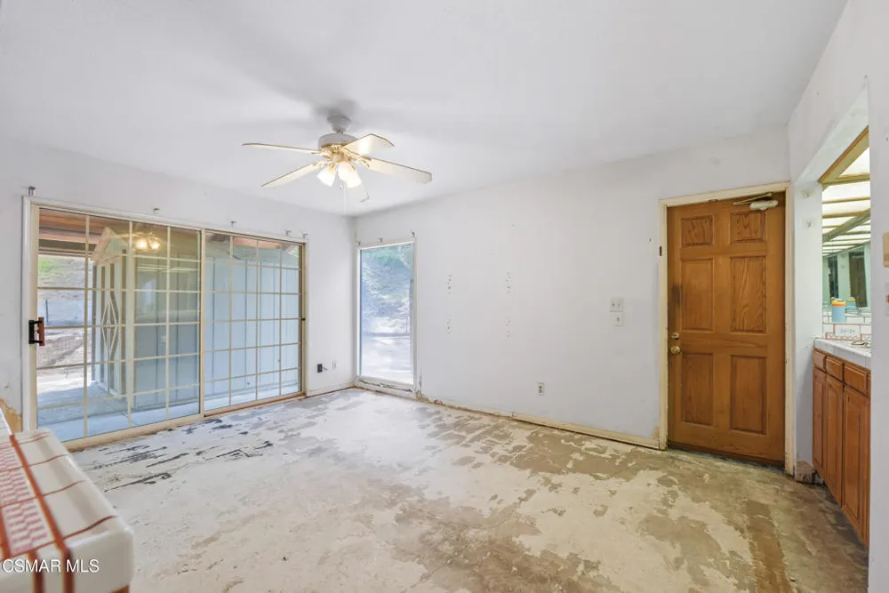 24910 John Fremont Road Hidden Hills, CA 91302