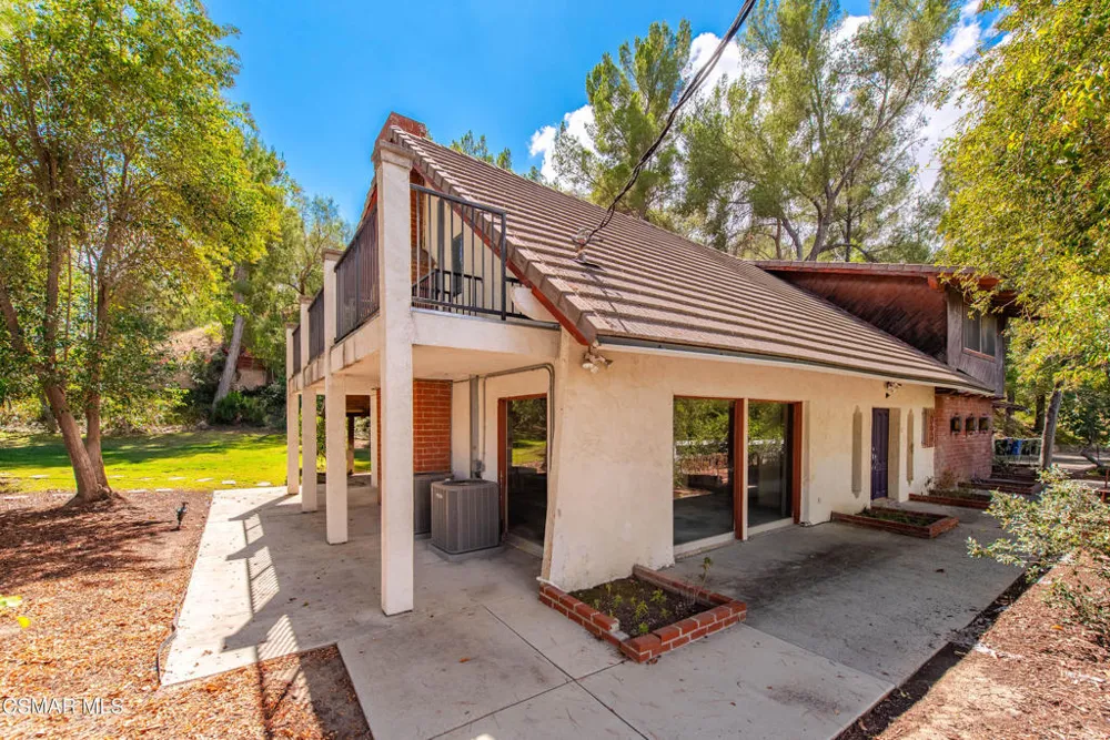 24910 John Fremont Road Hidden Hills, CA 91302