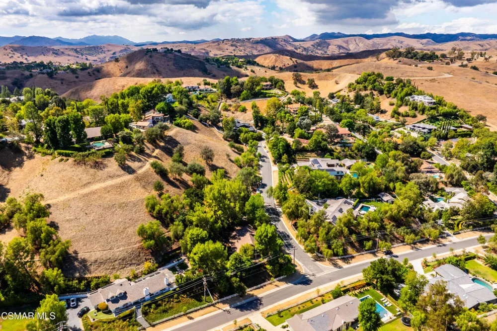 24910 John Fremont Road Hidden Hills, CA 91302