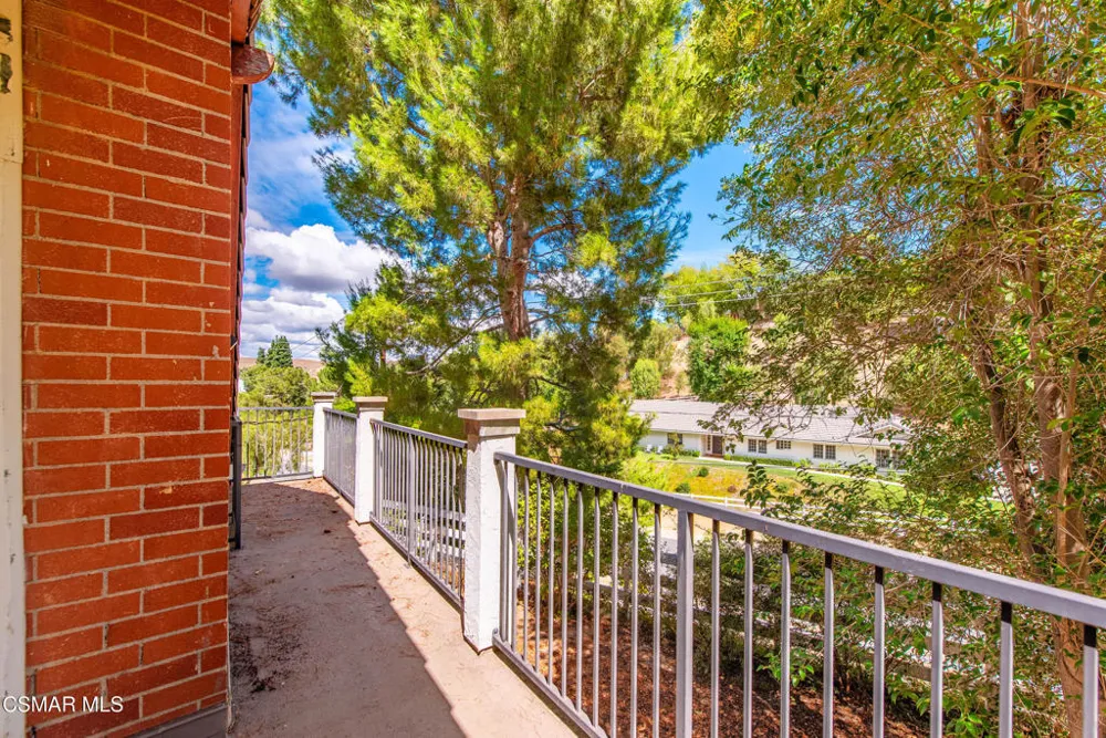 24910 John Fremont Road Hidden Hills, CA 91302