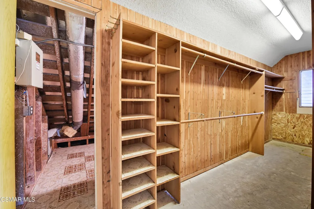 24910 John Fremont Road Hidden Hills, CA 91302