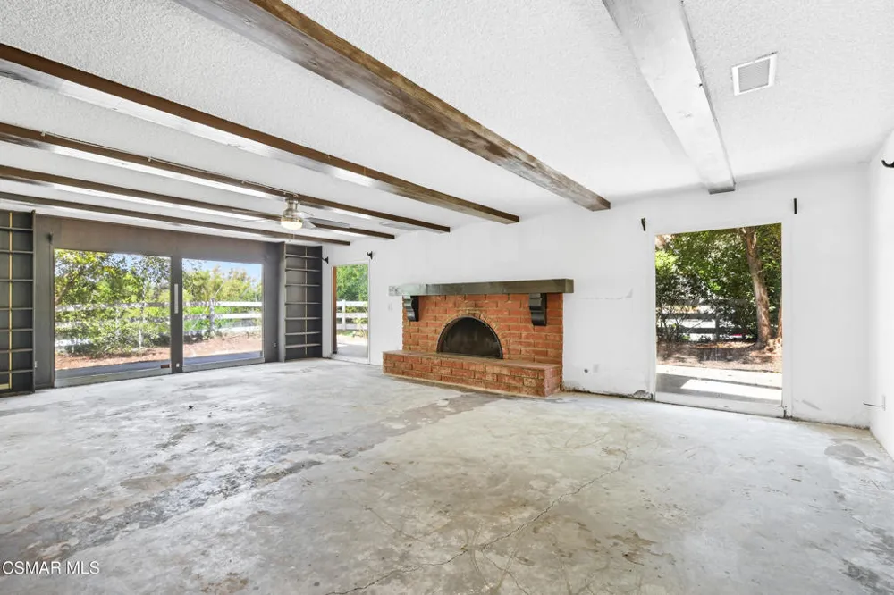 24910 John Fremont Road Hidden Hills, CA 91302