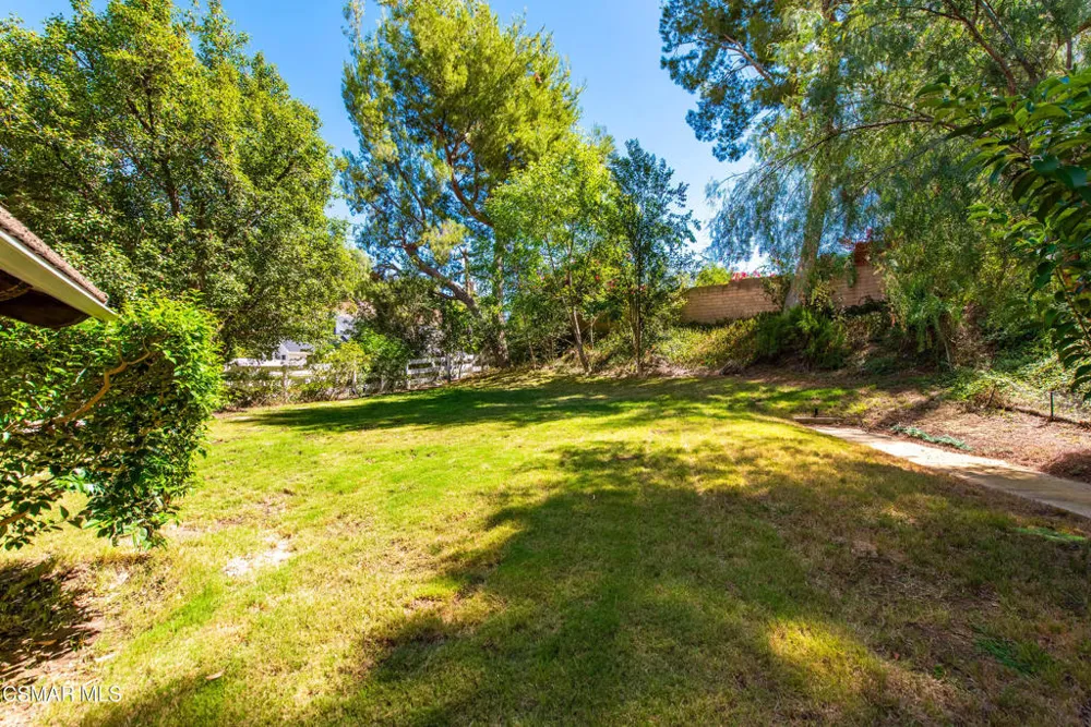 24910 John Fremont Road Hidden Hills, CA 91302