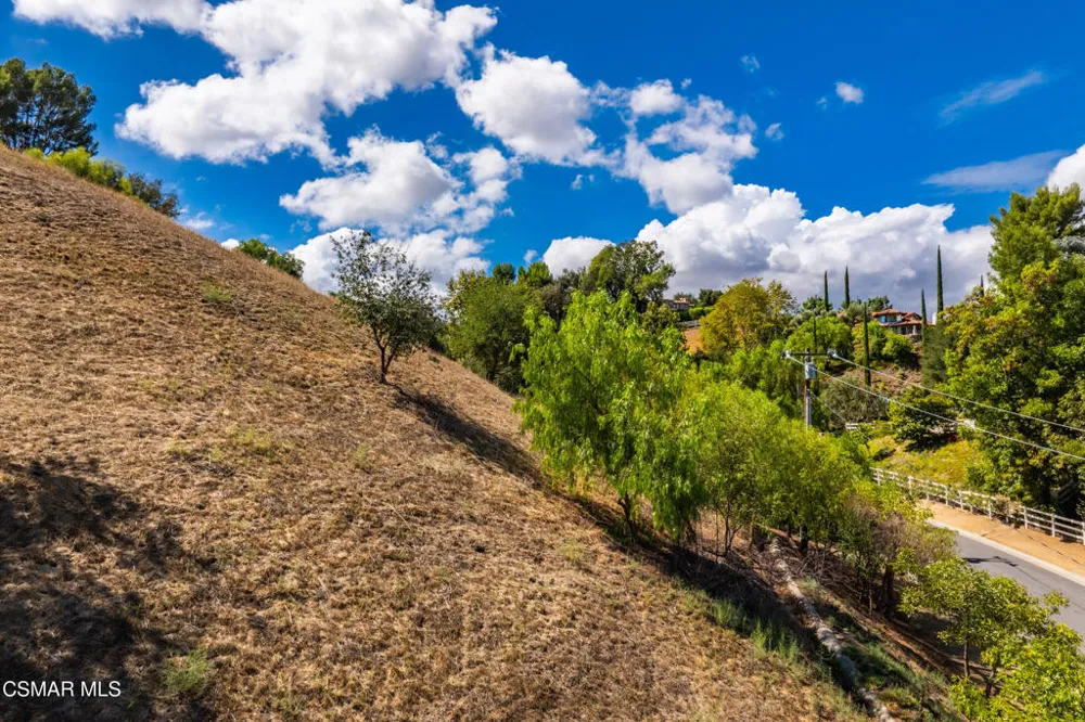 24910 John Fremont Road Hidden Hills, CA 91302