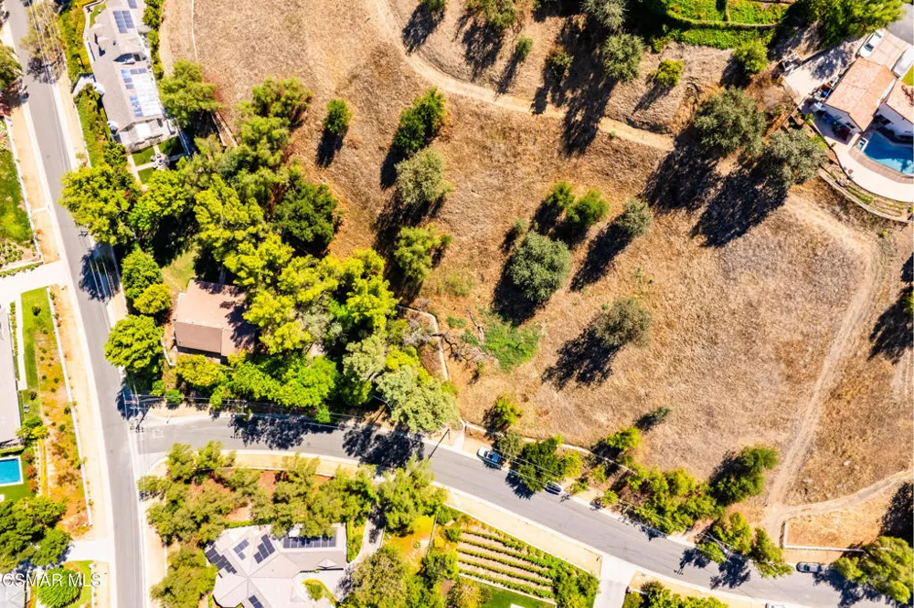 24910 John Fremont Road Hidden Hills, CA 91302