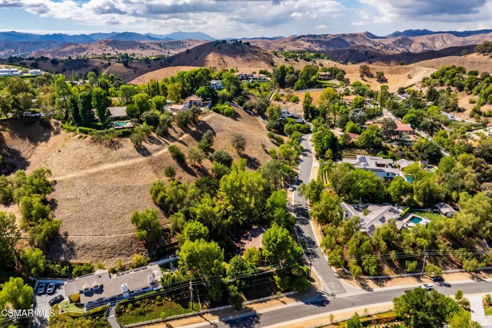24910 John Fremont Road Hidden Hills, CA 91302