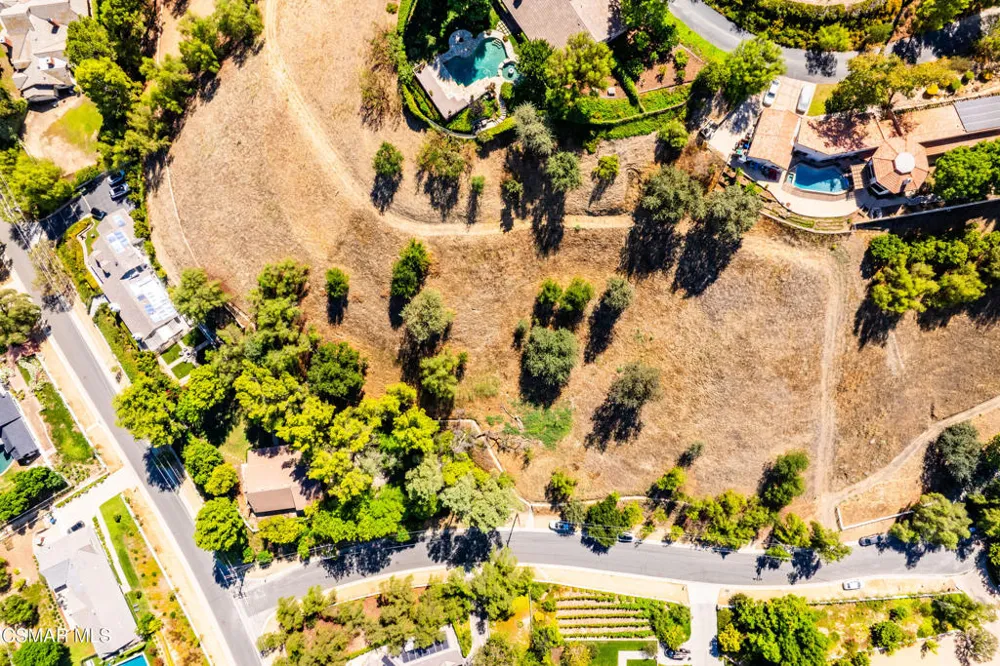 24910 John Fremont Road Hidden Hills, CA 91302