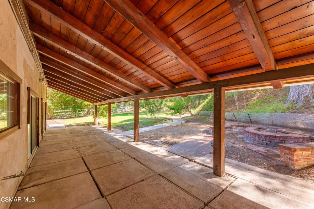 24910 John Fremont Road Hidden Hills, CA 91302