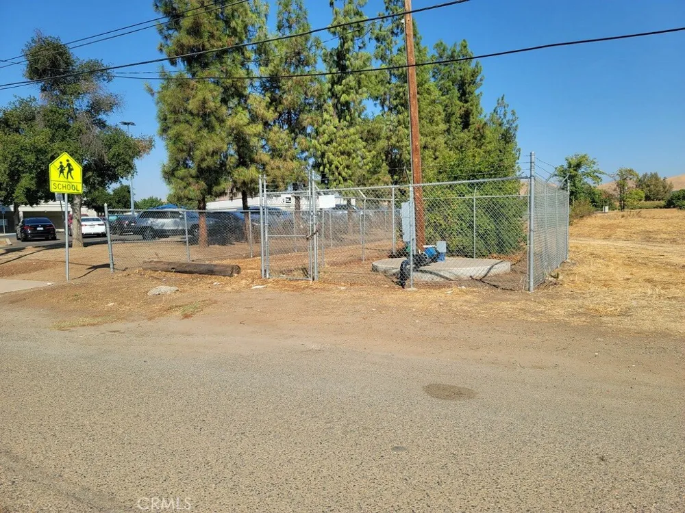 740 E Mulberry Porterville, CA 93257