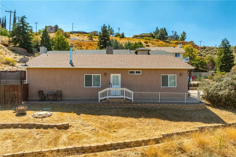 42846 Montello Drive Lake Elizabeth, CA 93532