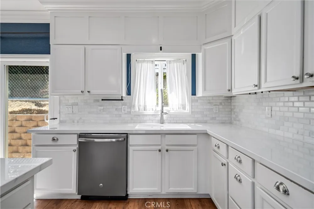 42846 Montello Drive Lake Elizabeth, CA 93532