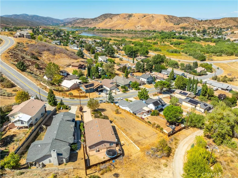 42846 Montello Drive Lake Elizabeth, CA 93532