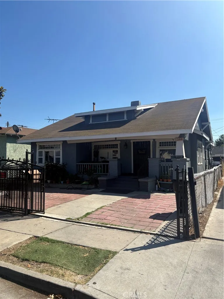 1266 E E 50th street Los Angeles, CA 90011