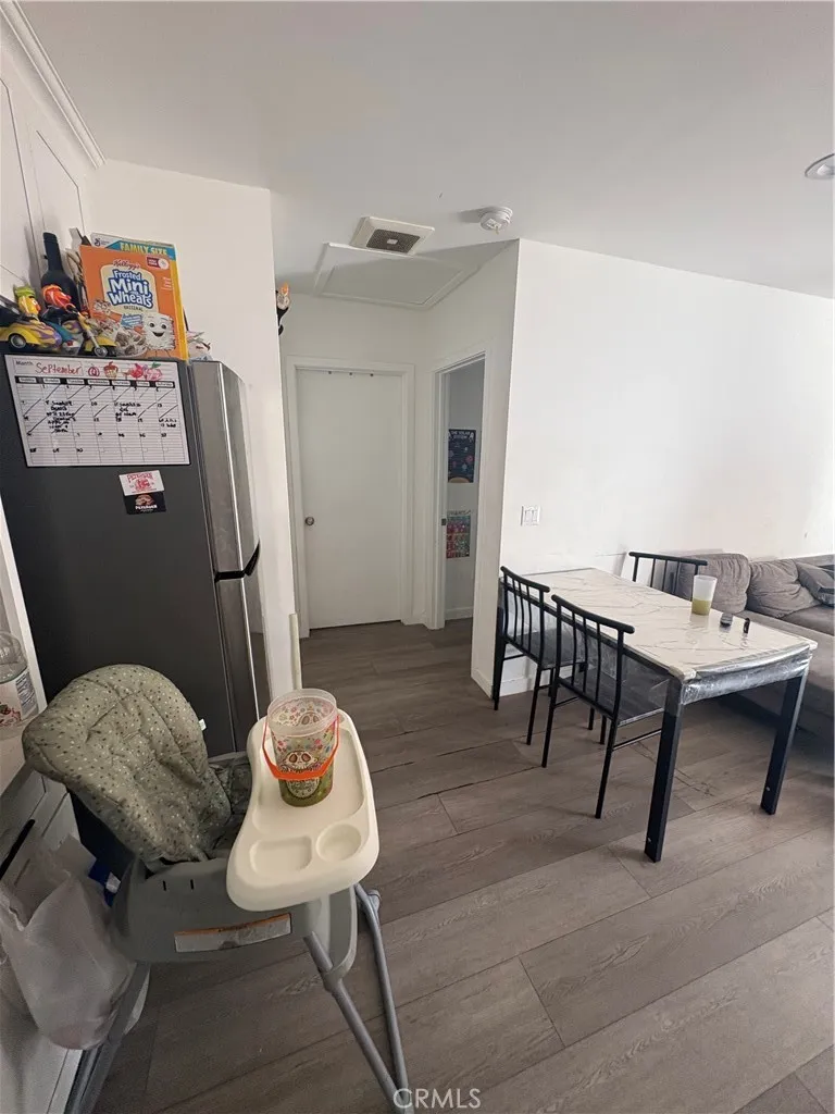 1266 E E 50th street Los Angeles, CA 90011