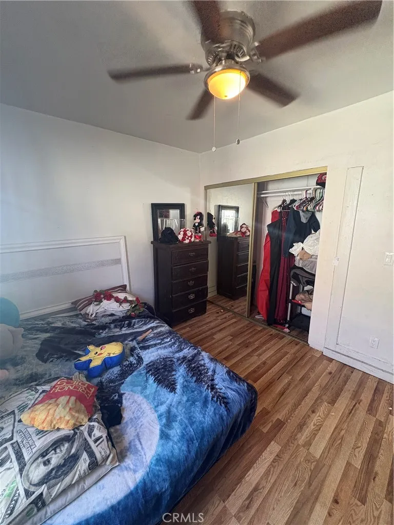 1266 E E 50th street Los Angeles, CA 90011