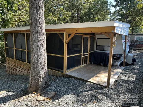 110 Meadowview Circle