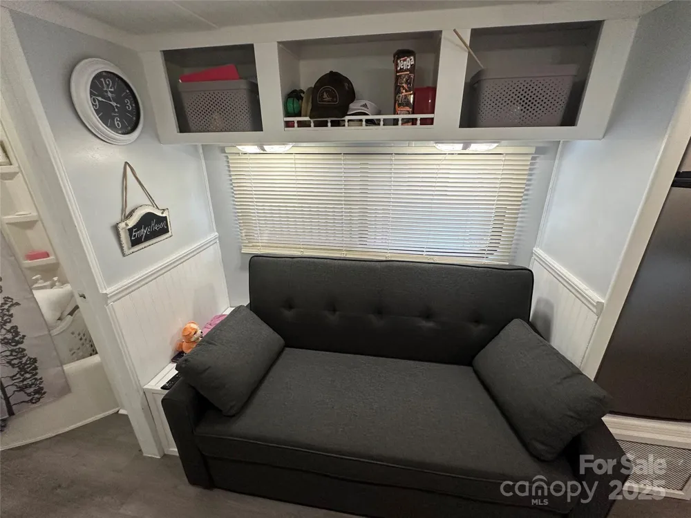 110 Meadowview Circle New London, NC 28127